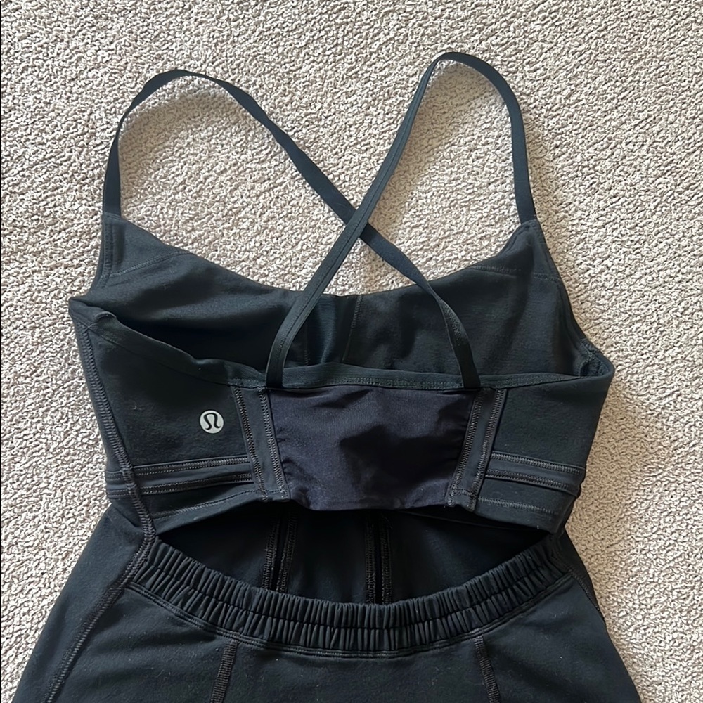lululemon athletica Black Tank Top - Size 4